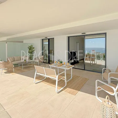 Amazing In Front Of The Sea - Splendid Apartment *