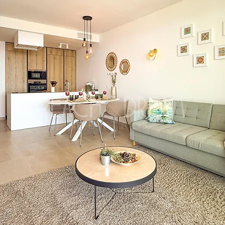 Amazing In Front Of The Sea - Splendid Fuengirola